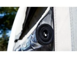 Isabella Caravanvoortent Commodore Dawn 300 11 Isabella Caravanvoortent Commodore Dawn 300 -Buiten Kamperen Promotie 4 3 isabella caravanvoortent commodore dawn ventilatieraam isacommodawn